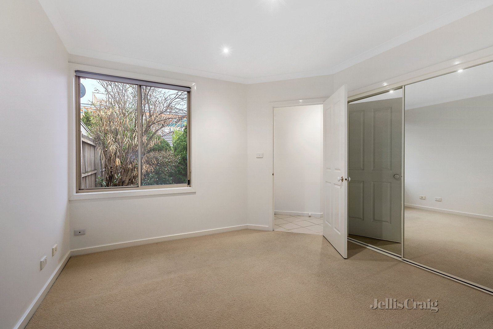 1/182 Beach Road, Parkdale image 6