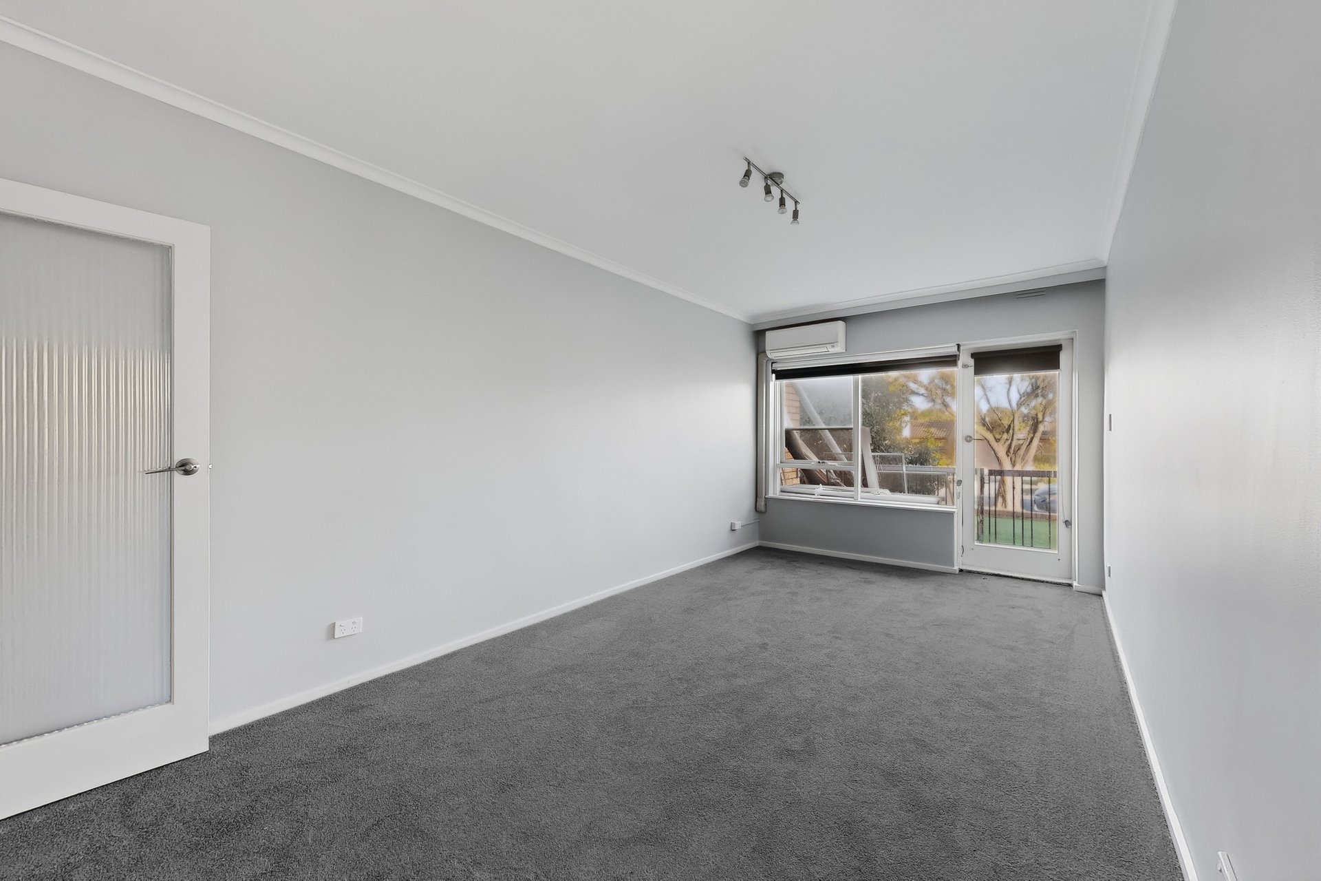 11/82 Coorigil Road, Carnegie image 2