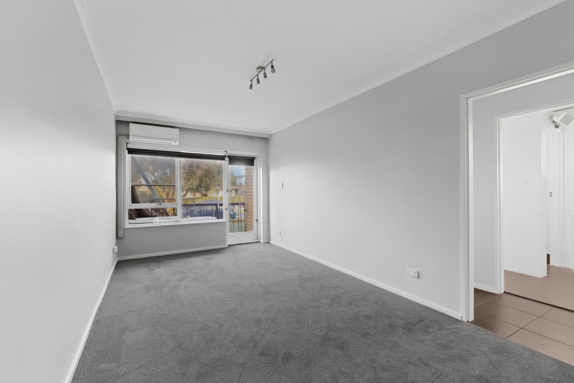 11/82 Coorigil Road, Carnegie image 3