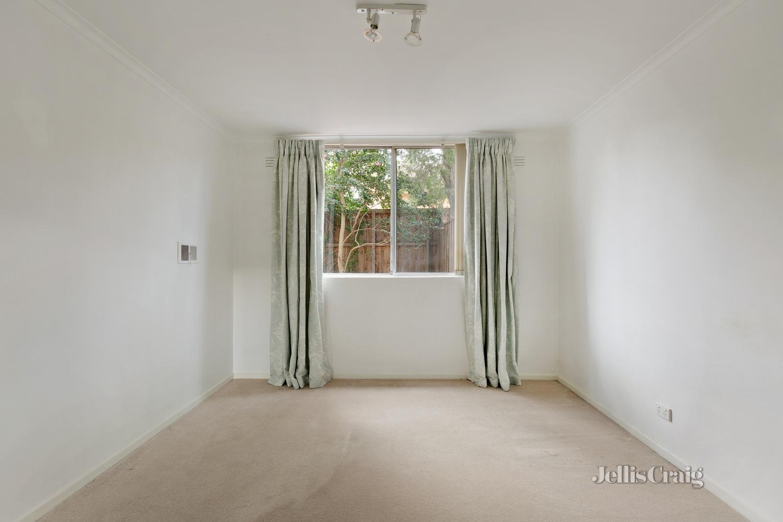 1/183 Brougham Street, Kew image 5