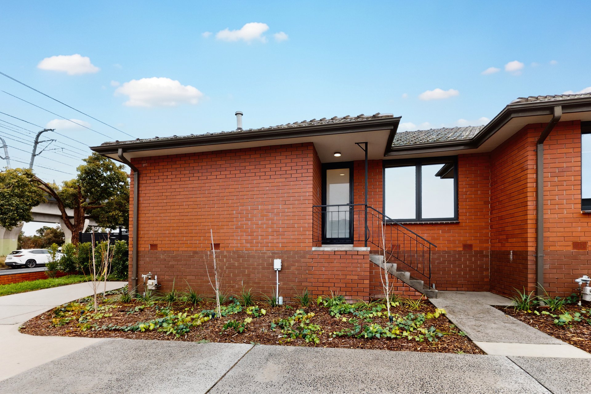 1/183 Carinish Road, Clayton image 1