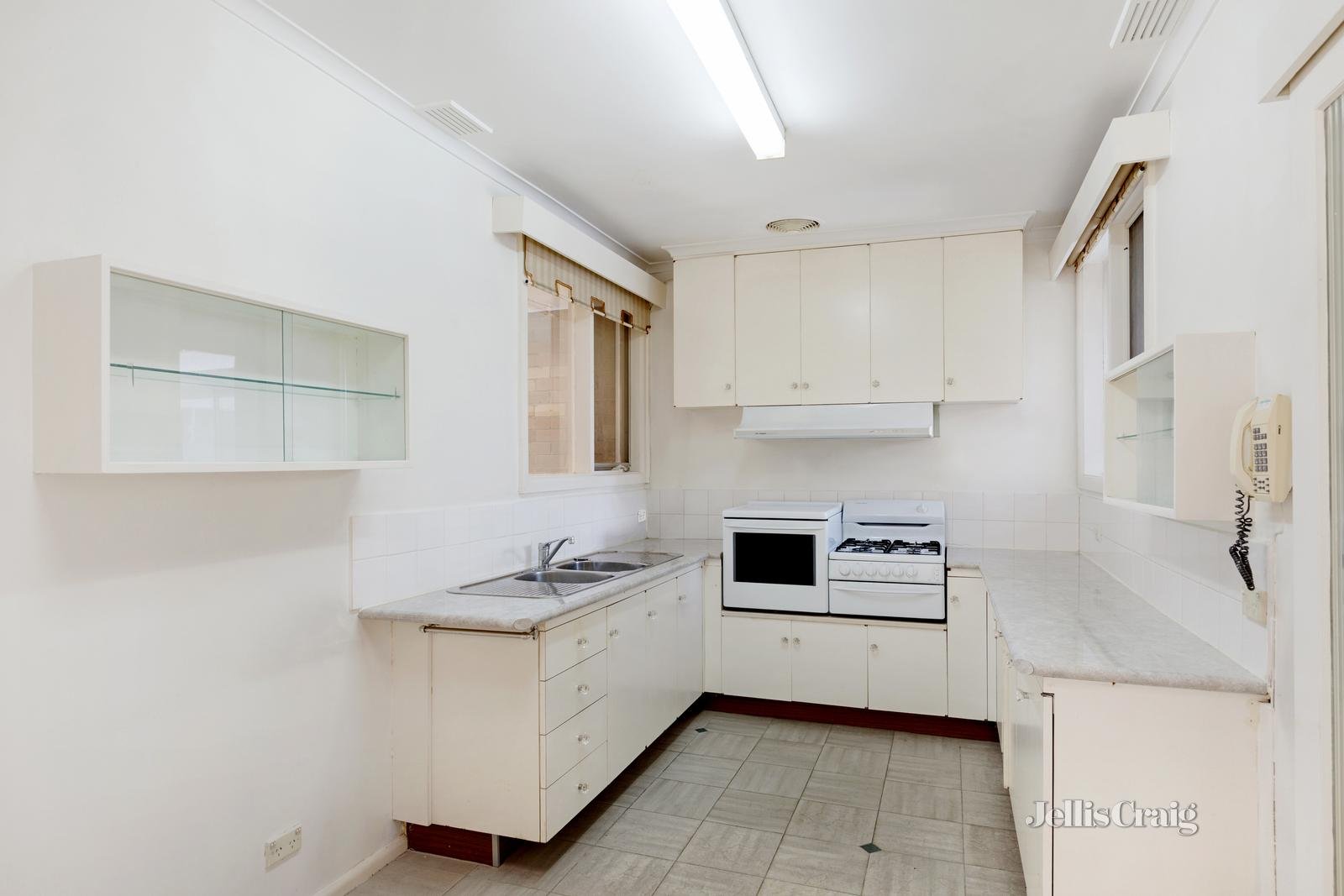 1/186 Cotham Road, Kew image 5