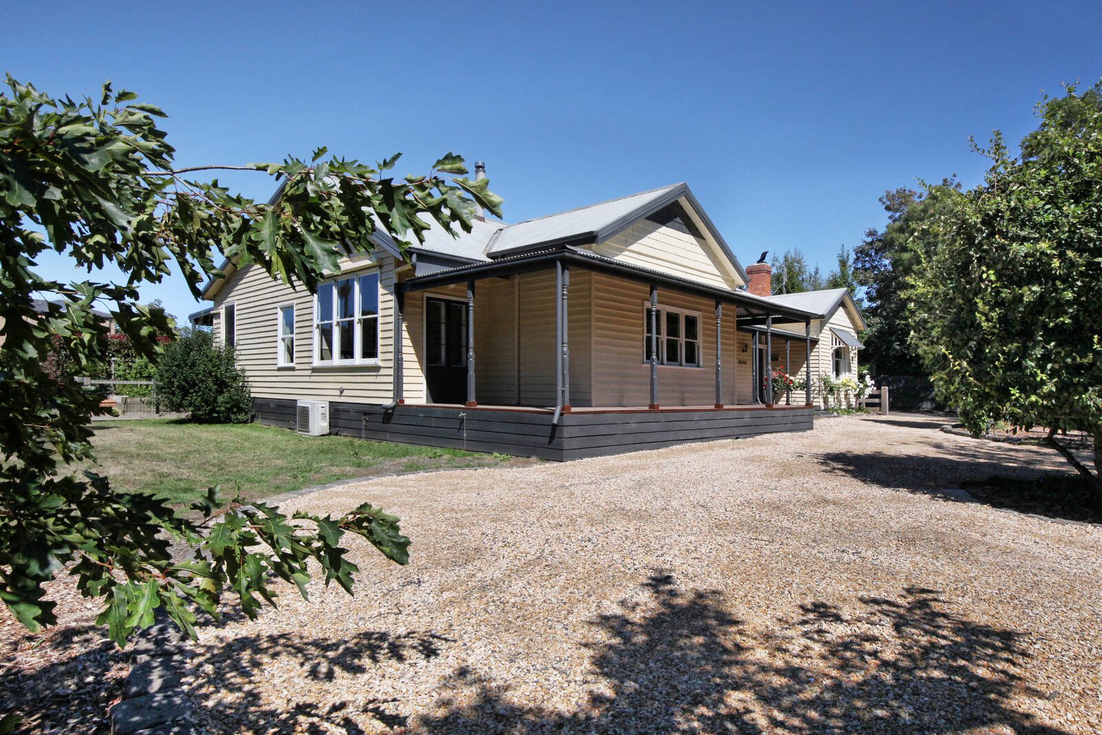 Property Gallery Thumbnail 2