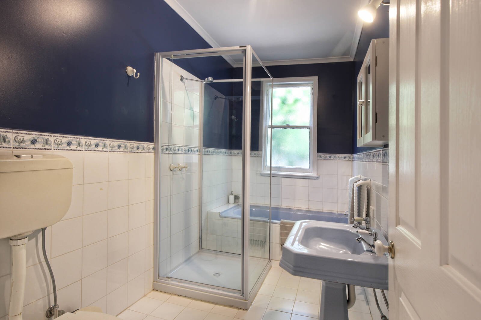 Property Gallery Thumbnail 14