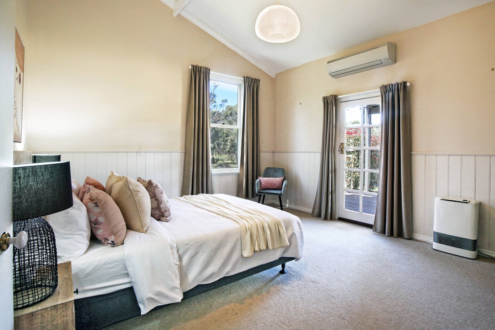 Property Gallery Thumbnail 17