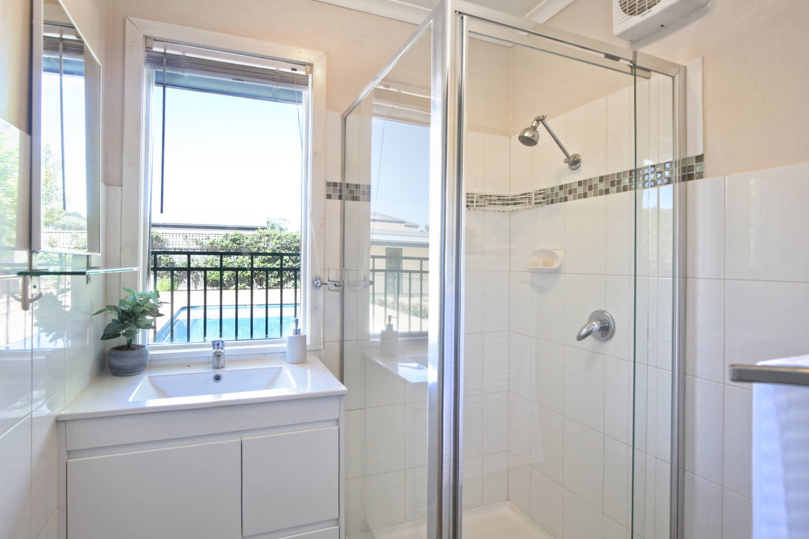Property Gallery Thumbnail 18