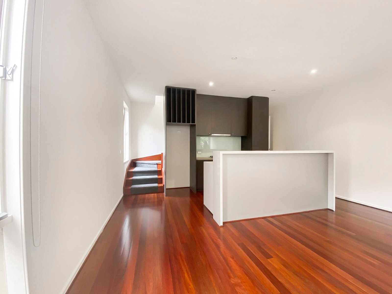1/18a Broadway, Elwood image 1