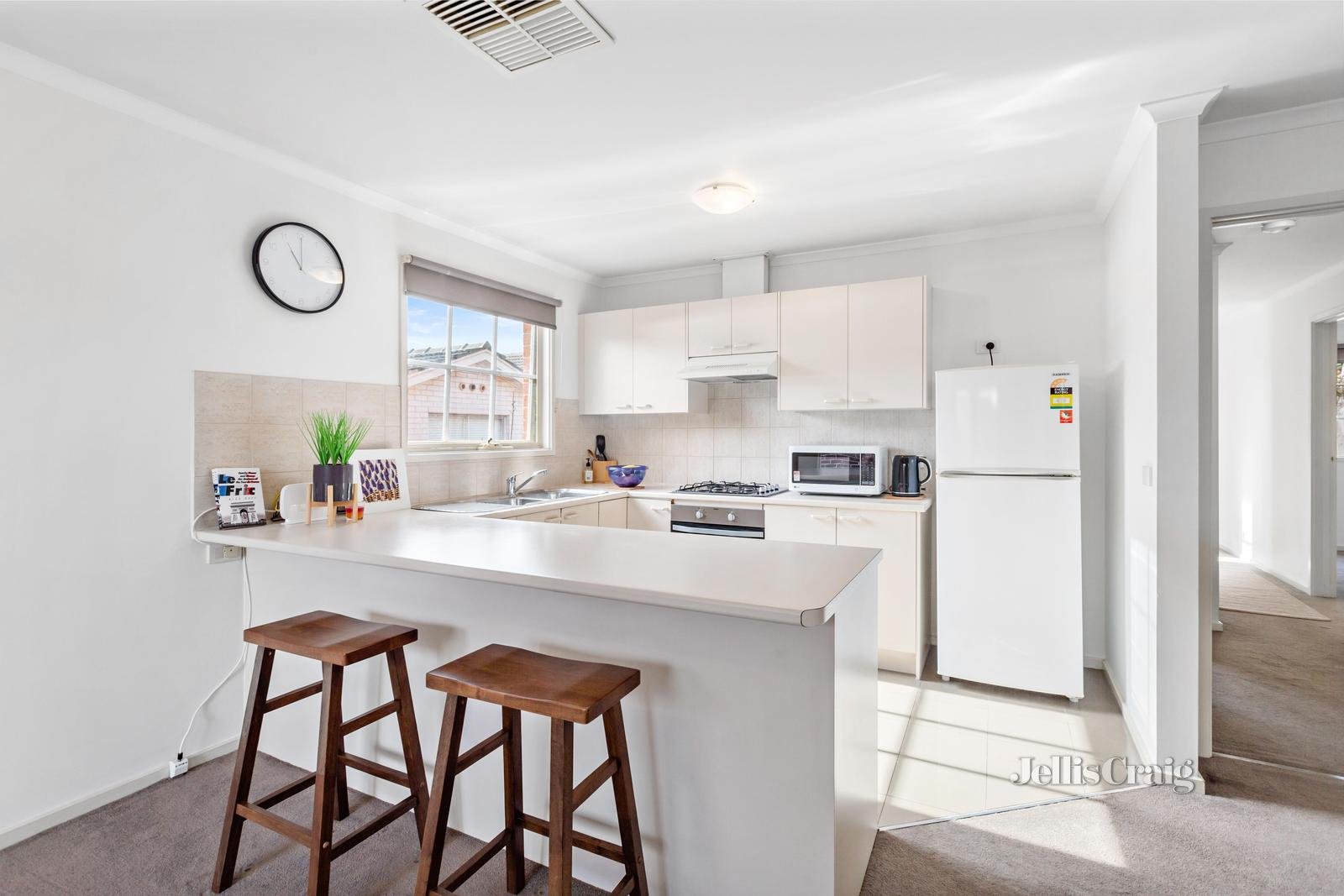 1/18A Fulton Crescent, Burwood image 3