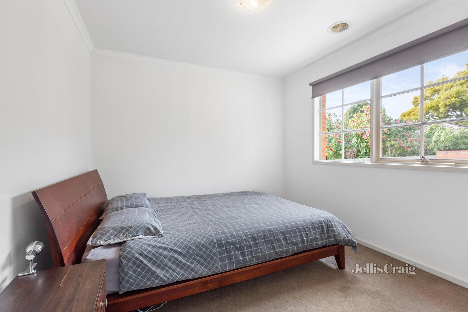 1/18A Fulton Crescent, Burwood image 4