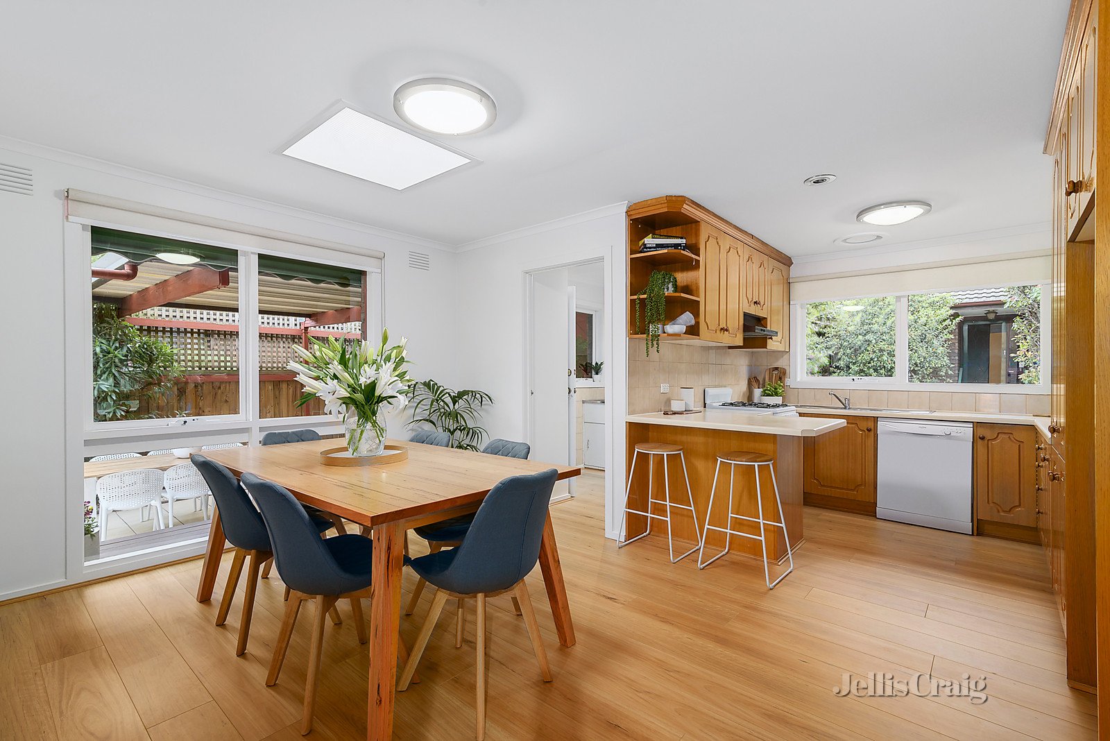 1/19-21 Glen Ebor Avenue, Blackburn image 3