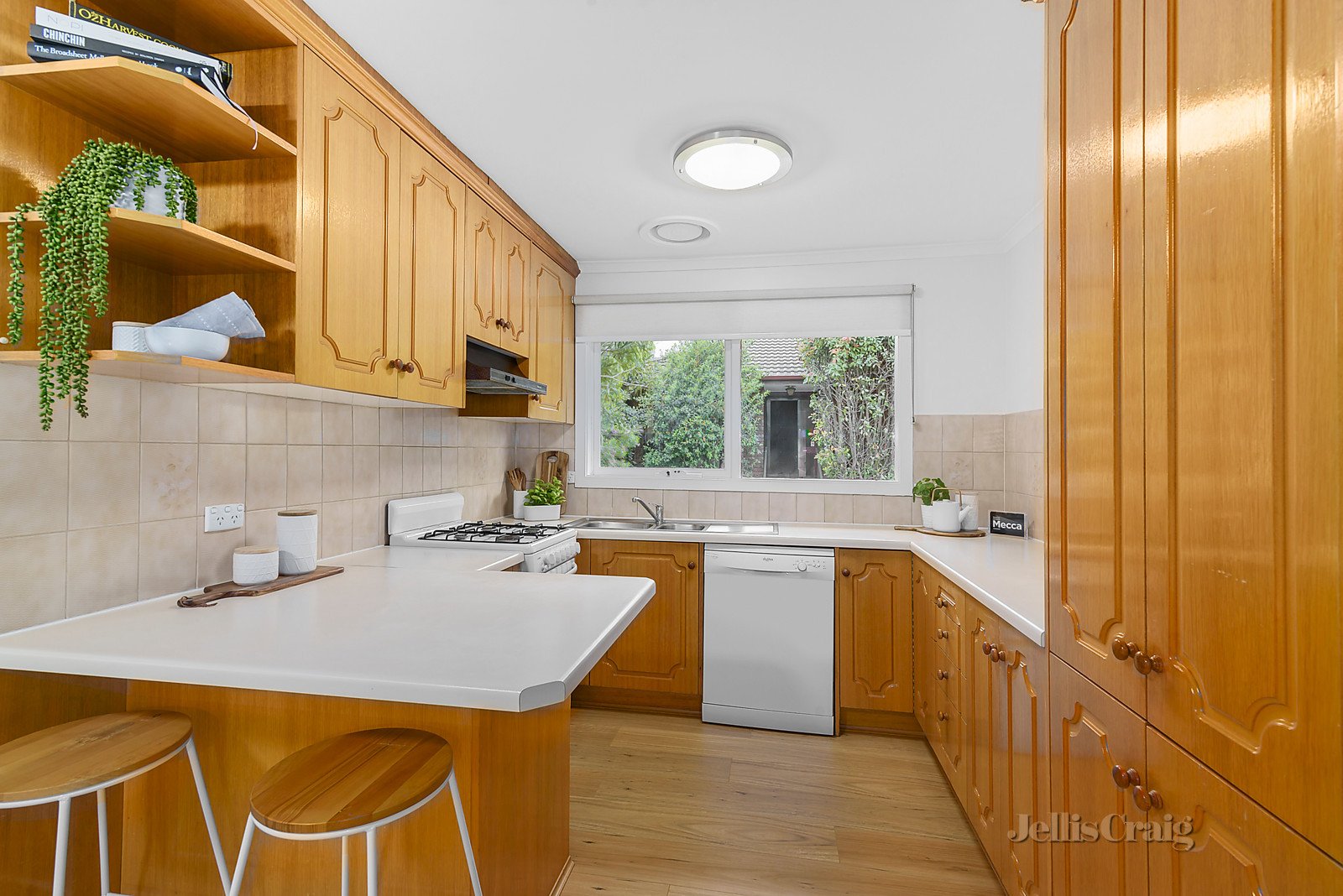 1/19-21 Glen Ebor Avenue, Blackburn image 4