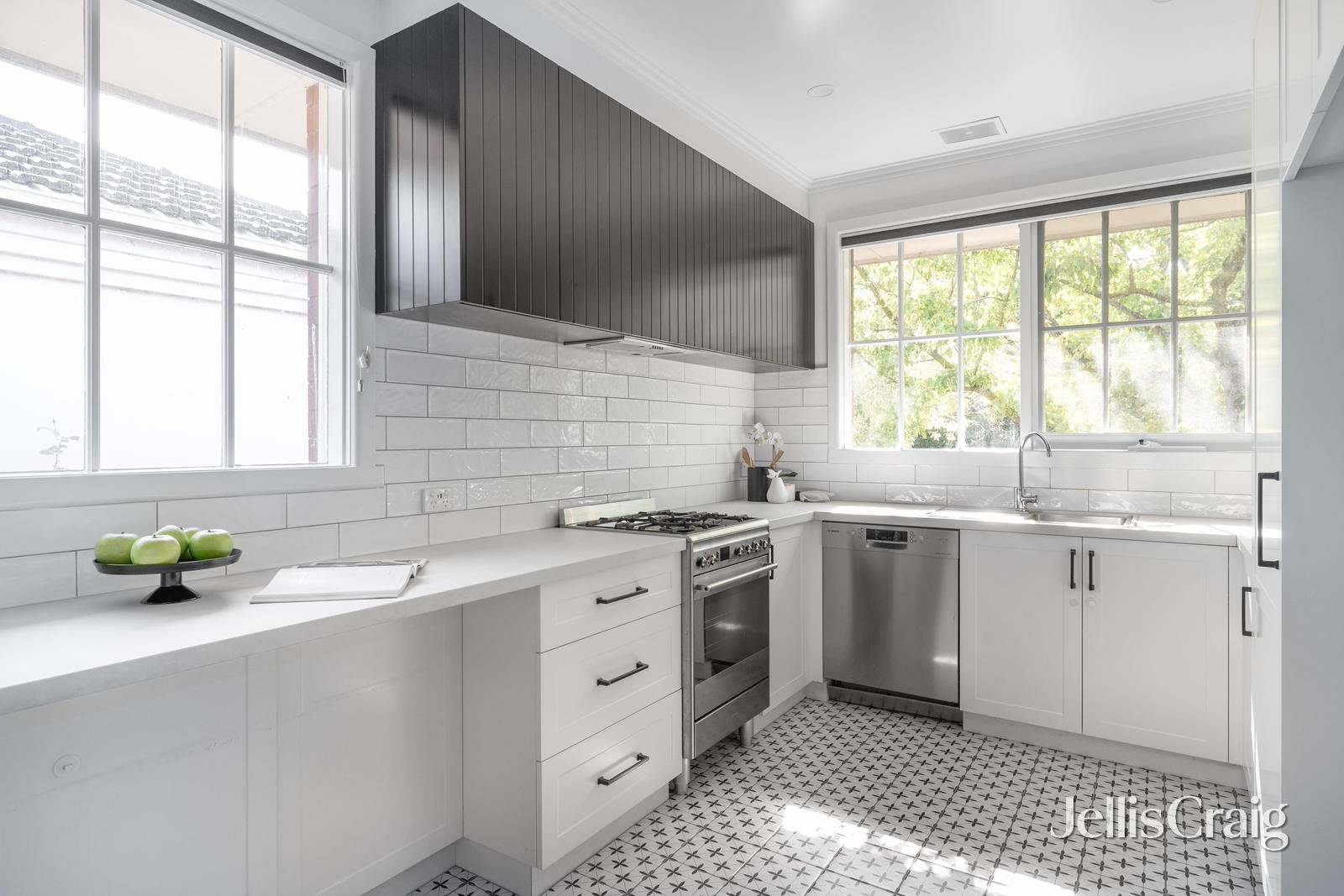 1/19 Alexandra Avenue, Canterbury image 8