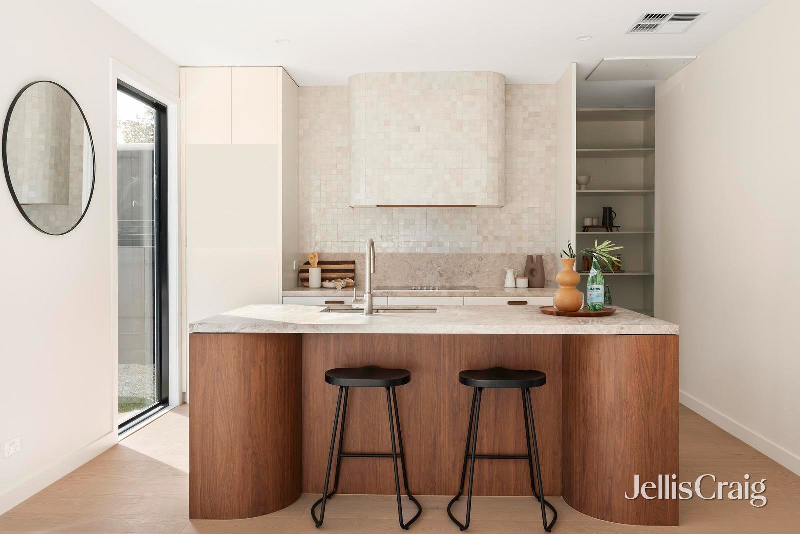 1/19 Anzac Street, Croydon image 2