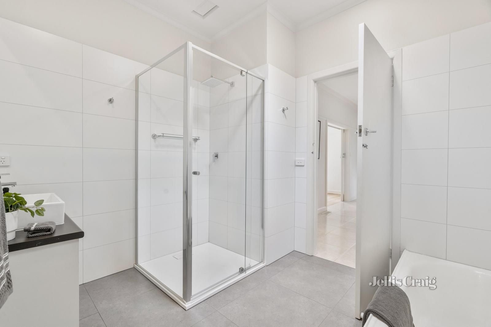 1/19 Bales Street, Mount Waverley image 7