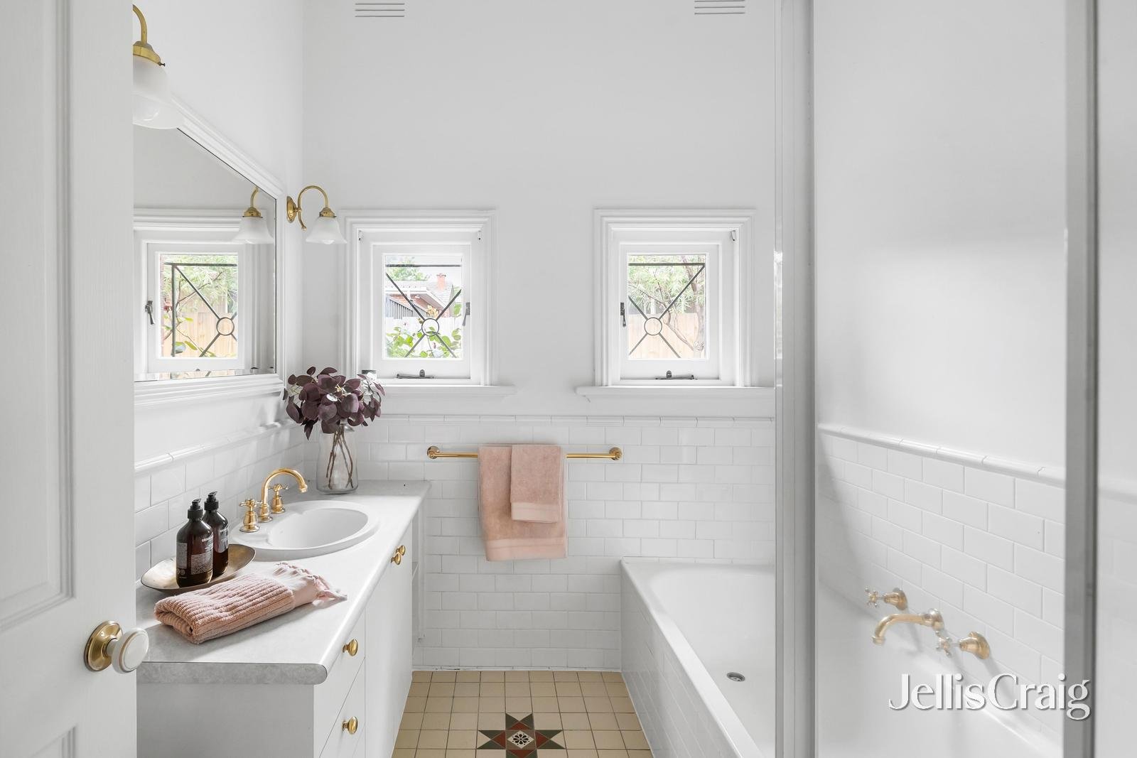 1/19 Bringa Avenue, Camberwell image 7