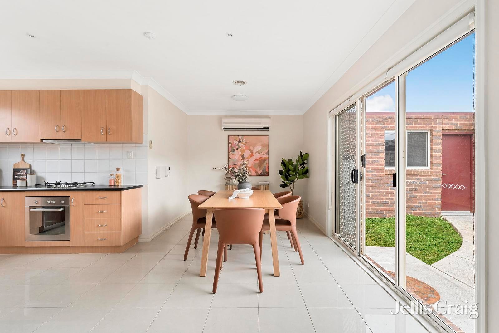 1/19 Clydesdale Road, Airport West image 5