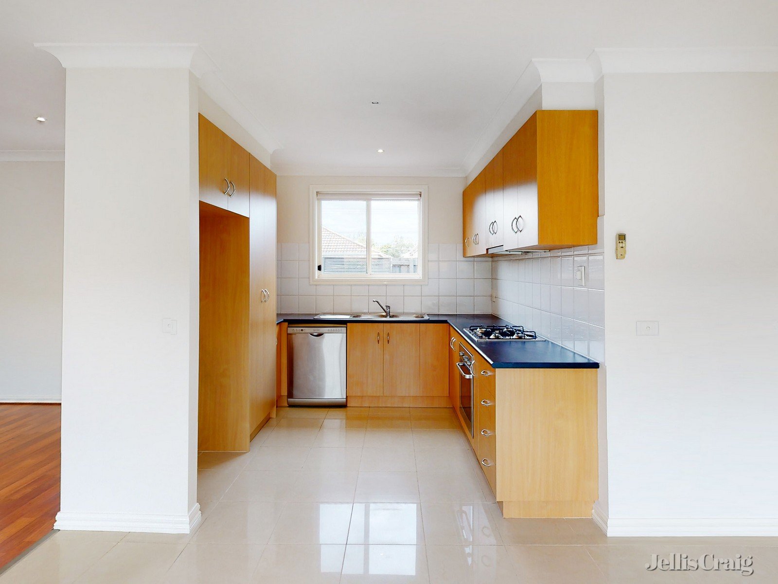 1/19 Clydesdale Road, Airport West image 2