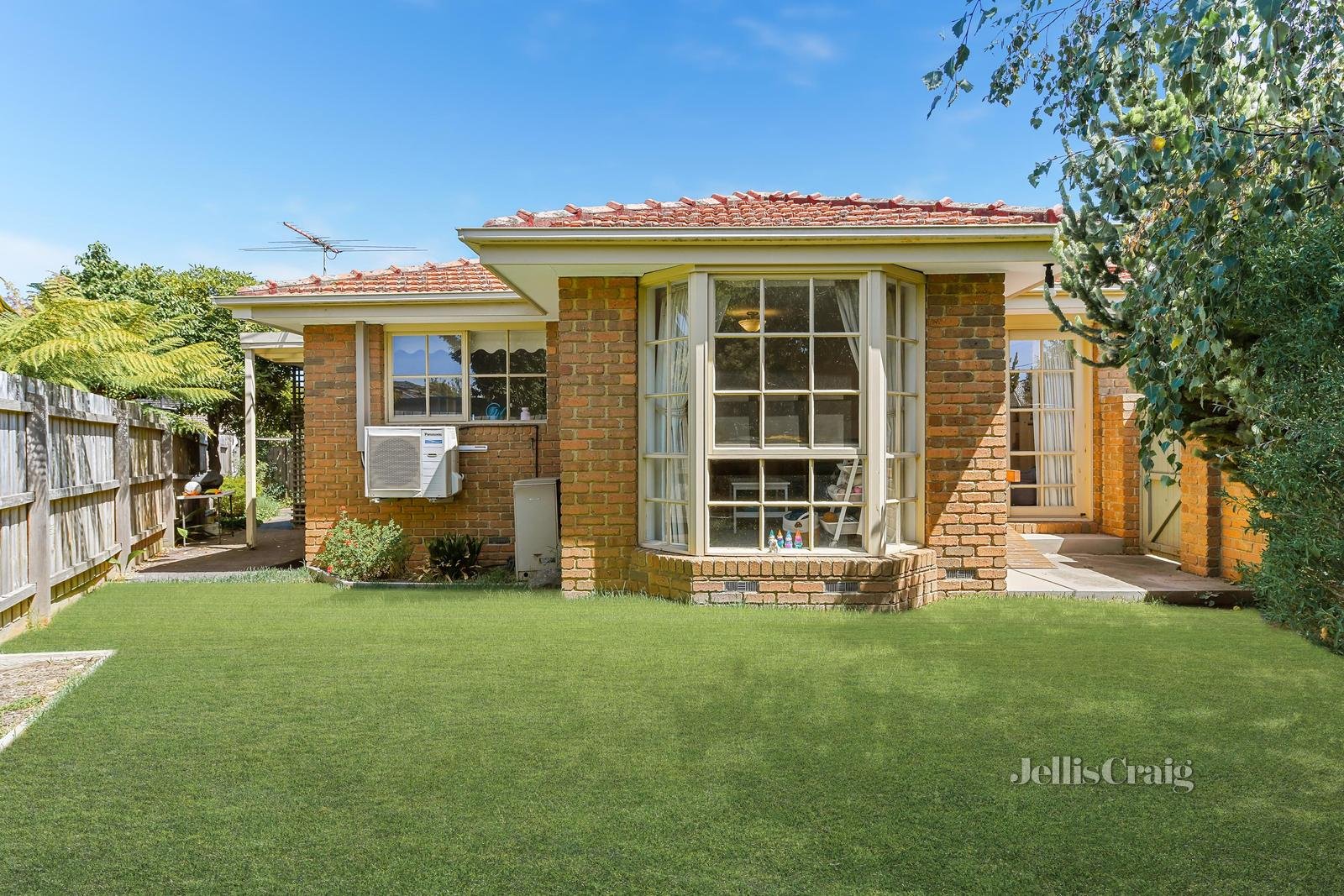 1/19 Crocus Crescent, Glen Waverley image 11
