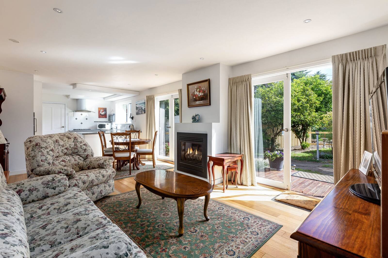 Property Gallery Thumbnail 14