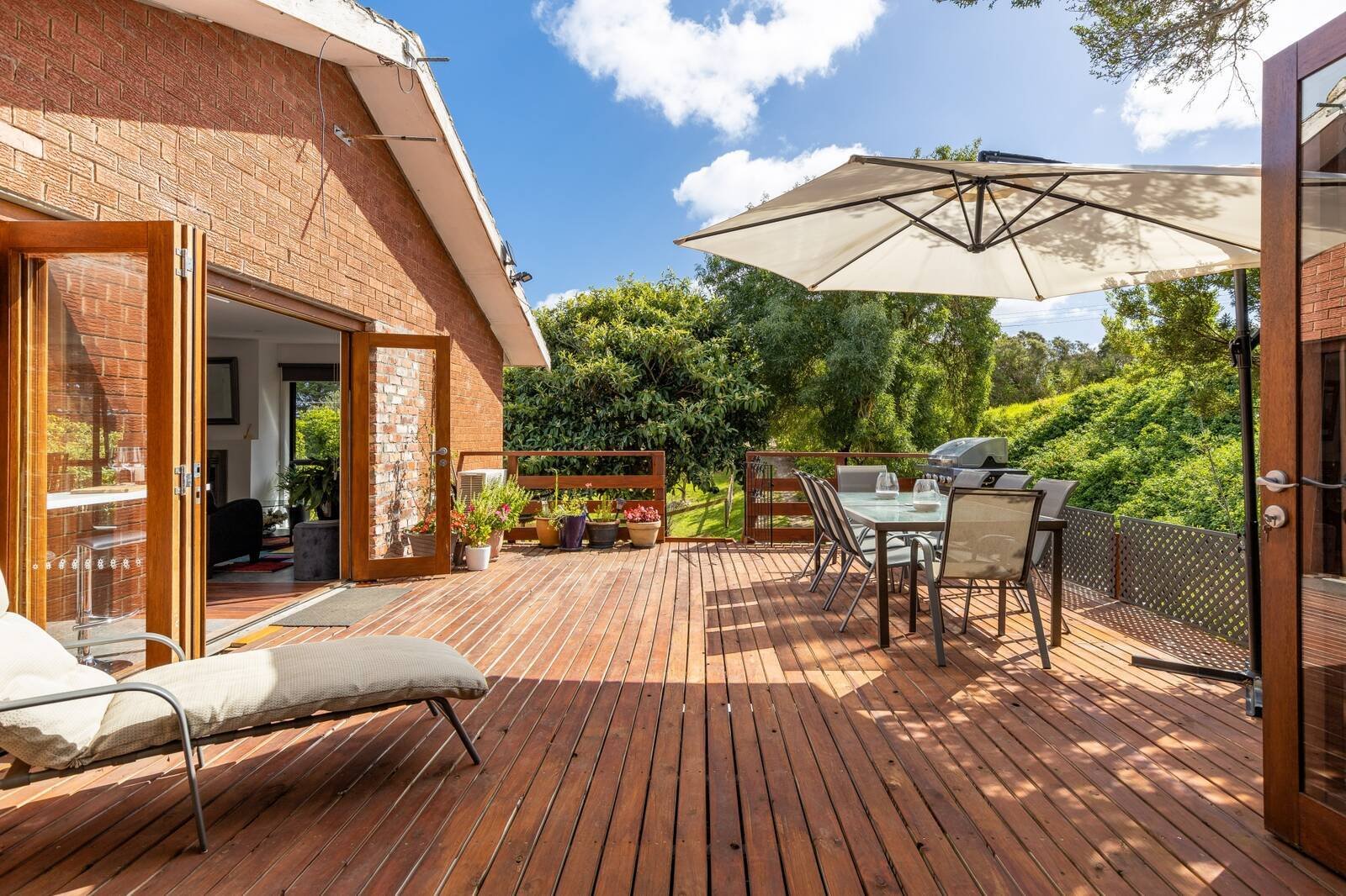 Property Gallery Thumbnail 18
