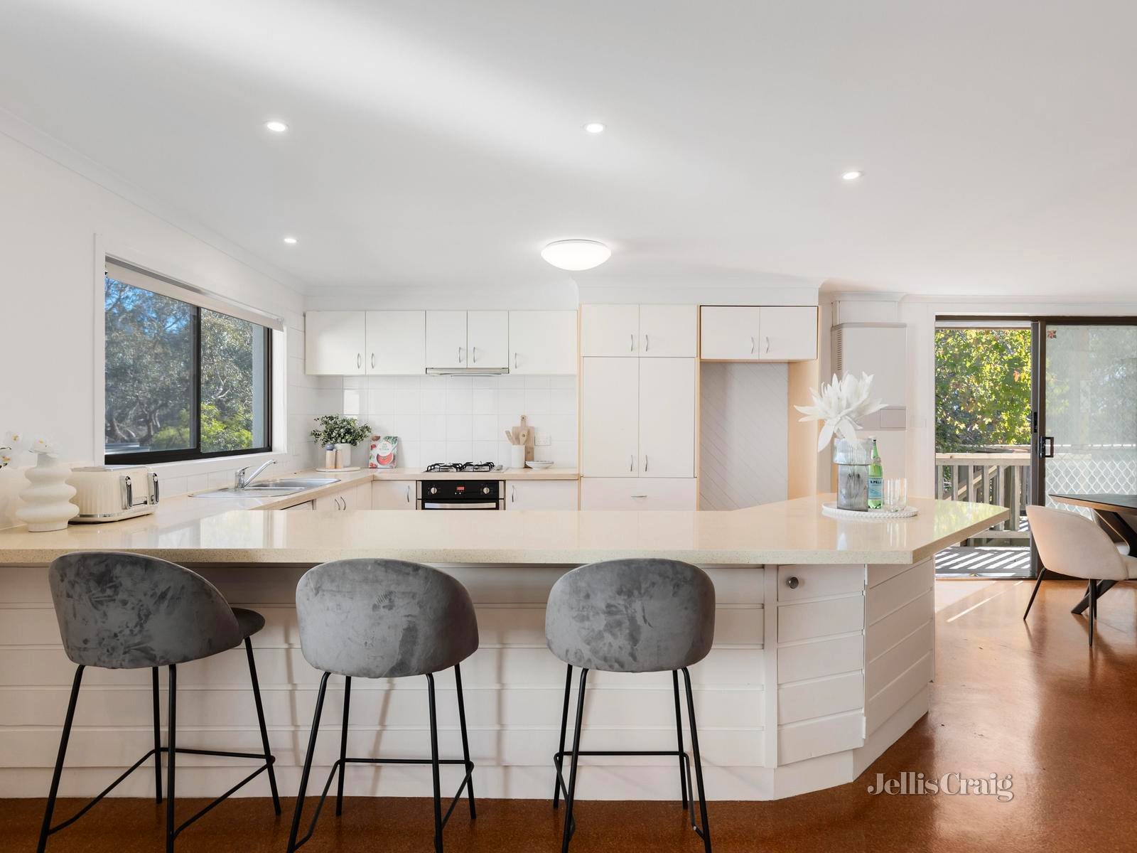119 Glenvale Road, Donvale image 3