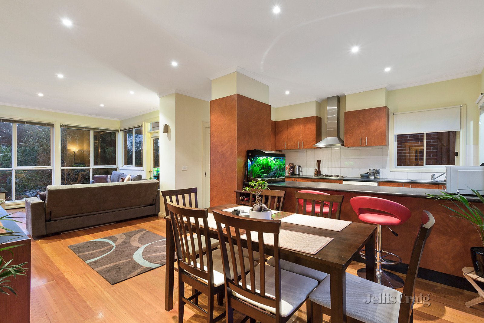 1/19 Karingal Drive, Montmorency image 4