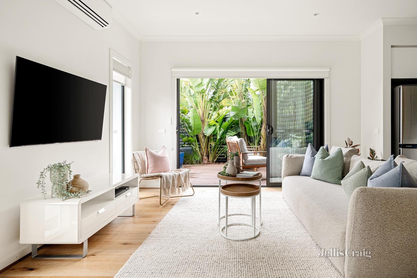 1/19 Laburnum Street, Parkdale image 2