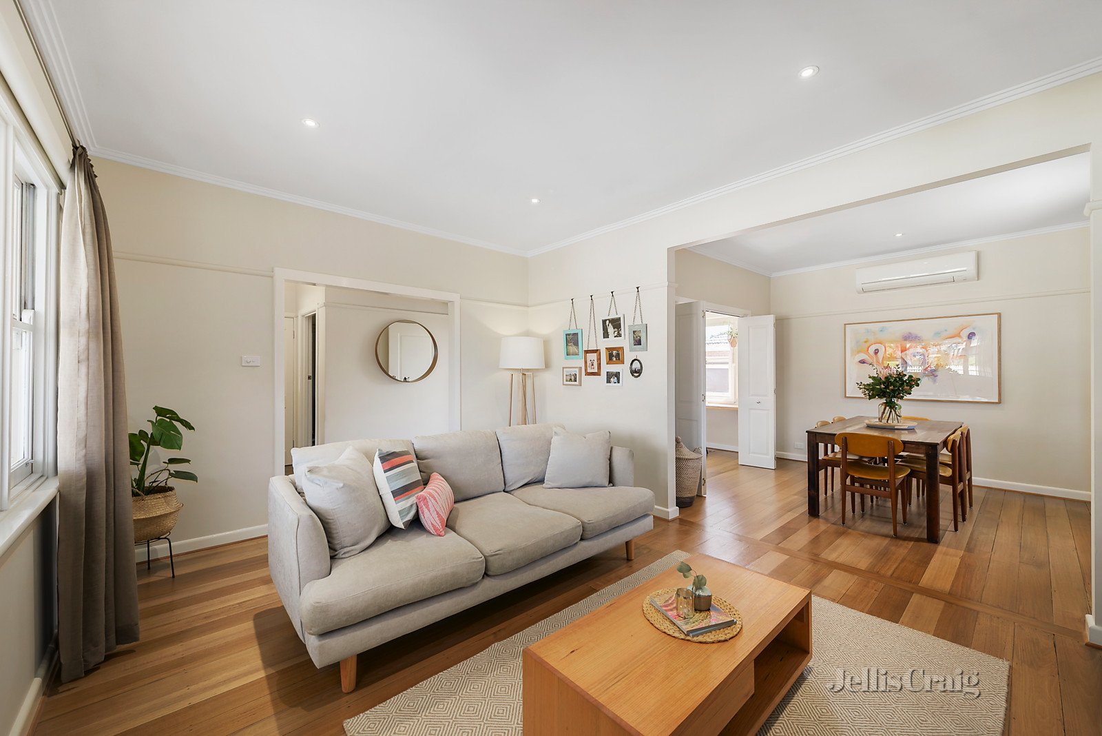 1/19 Latham Street, Bentleigh East image 2