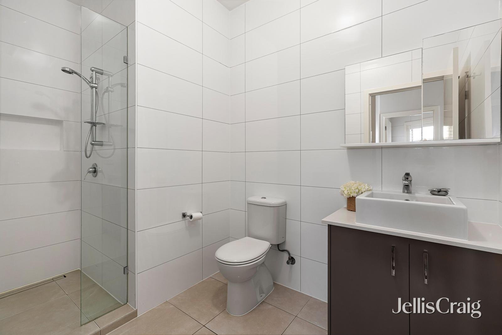 1/19 Merritt Court, Altona image 5