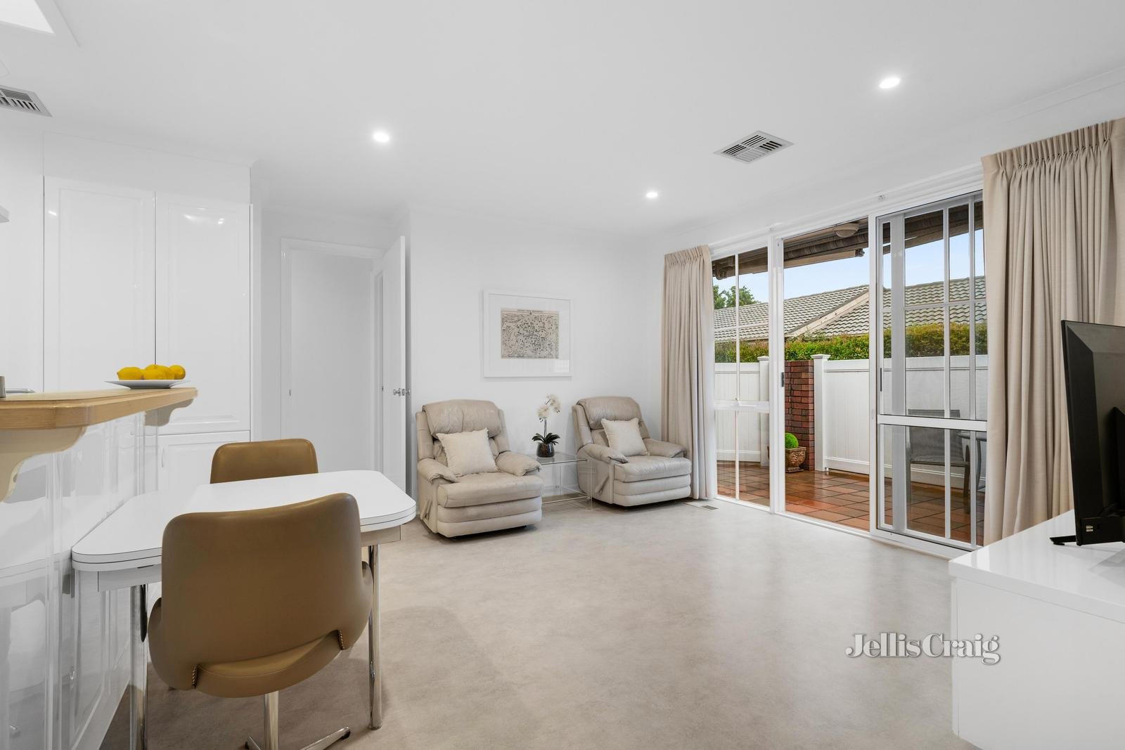 1/19 Mummery Street, Mount Waverley image 6