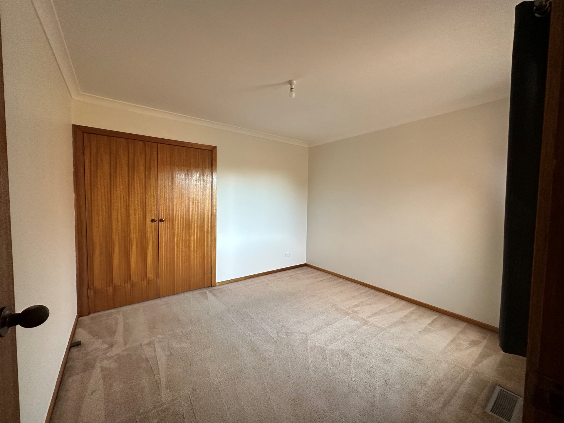 1/19 Riviera Street, Mentone image 5