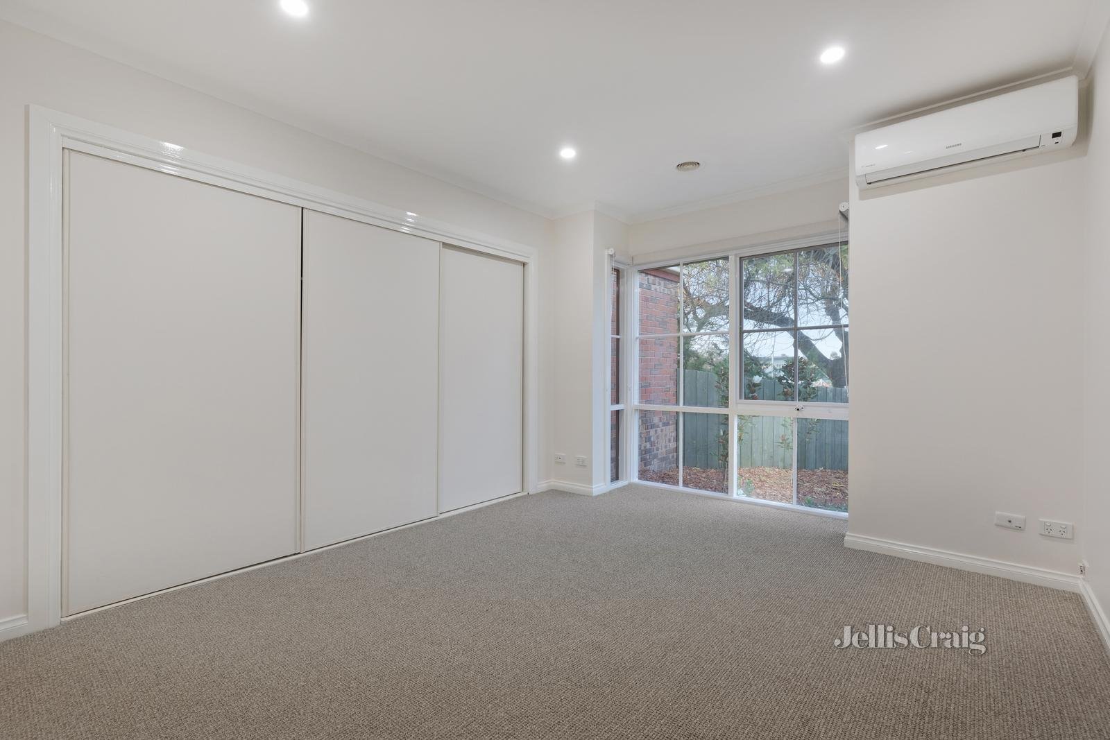 1/19 Schofield Street, Moorabbin image 9