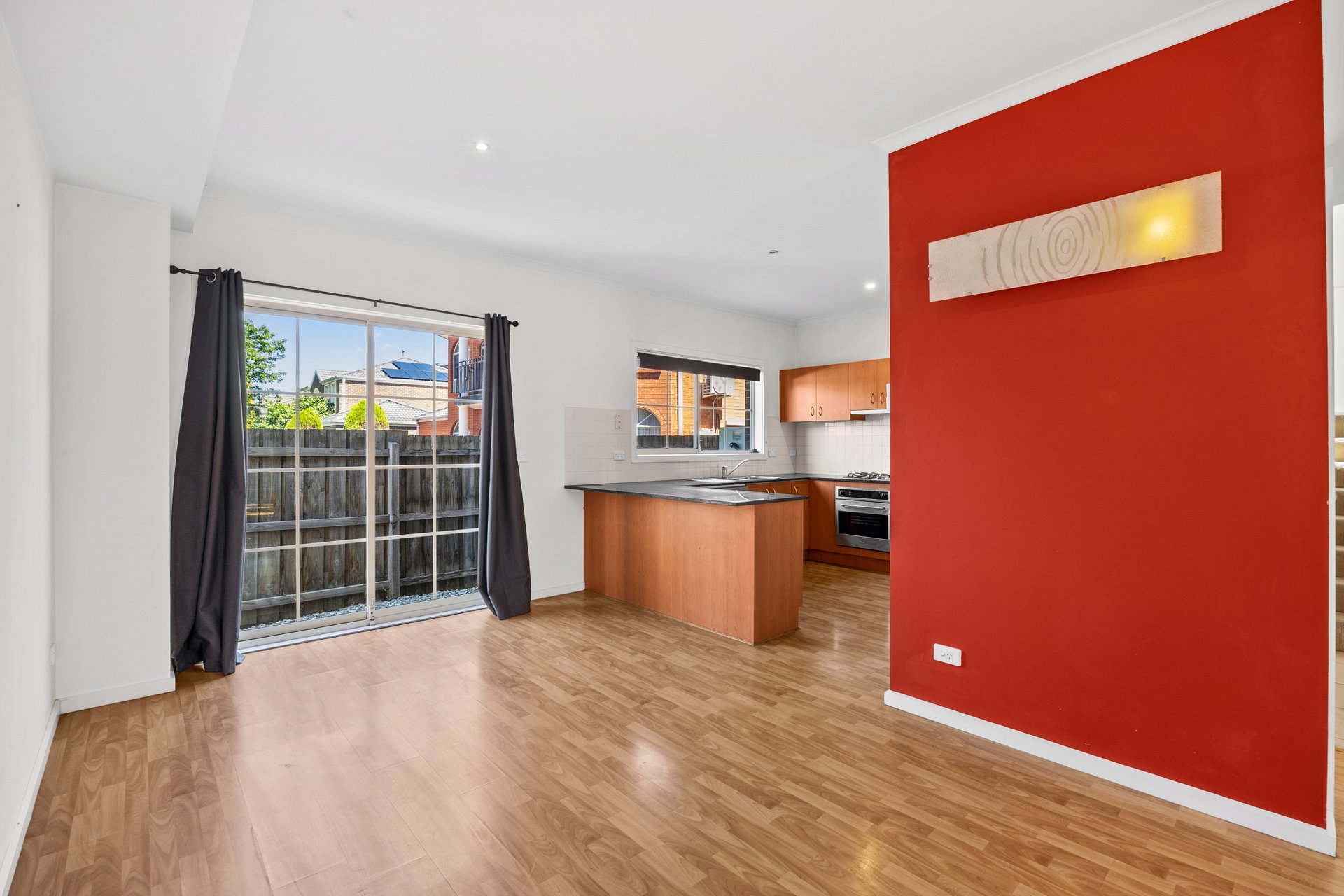 1/19 Sovereign Place, Wantirna South image 3