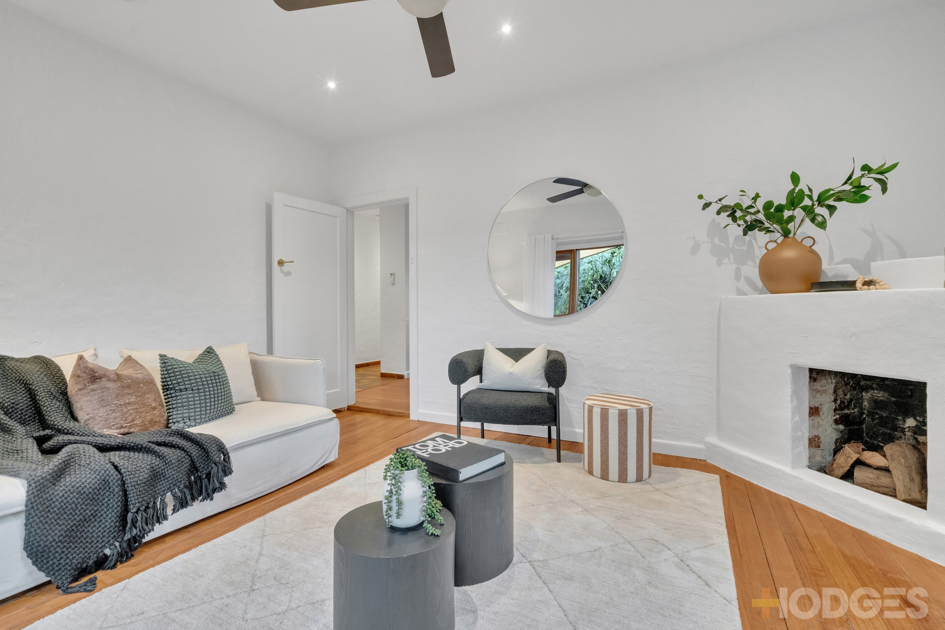 1 / 19 Sunray Avenue Cheltenham