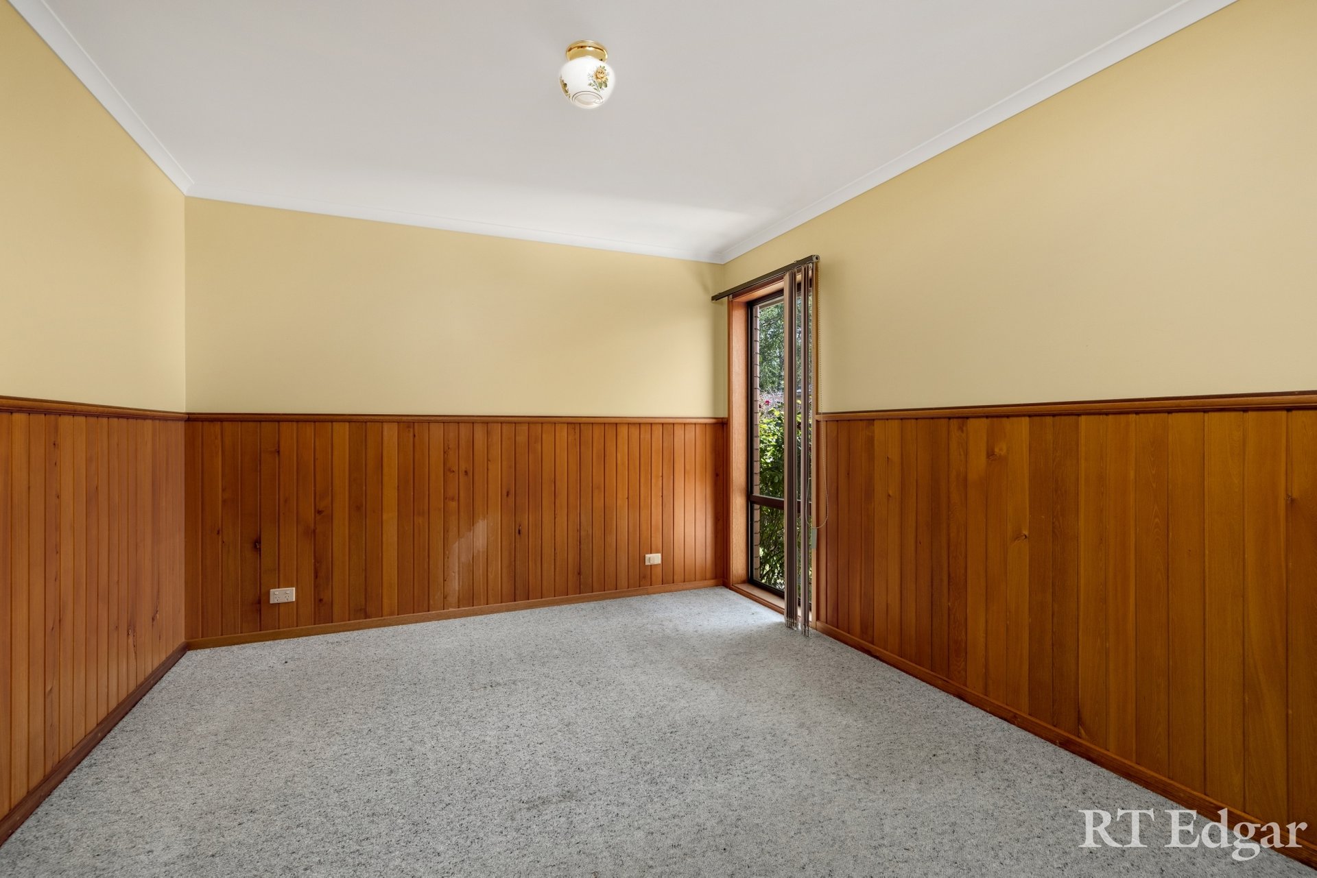 Property Gallery Thumbnail 6
