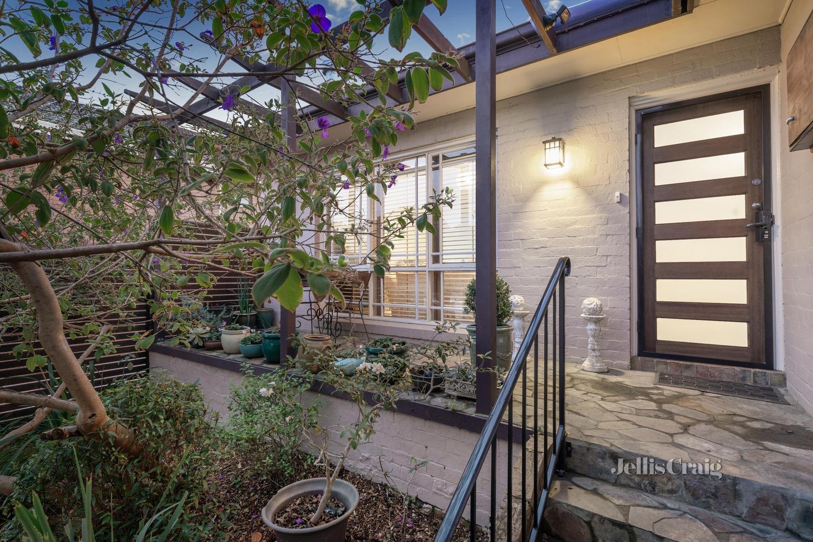 1/191 Mountain View Parade, Rosanna image 2