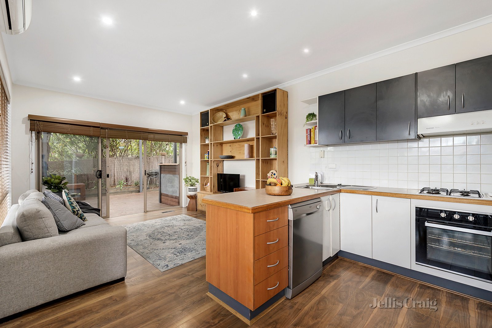 1/194 Rosanna Road, Rosanna image 2