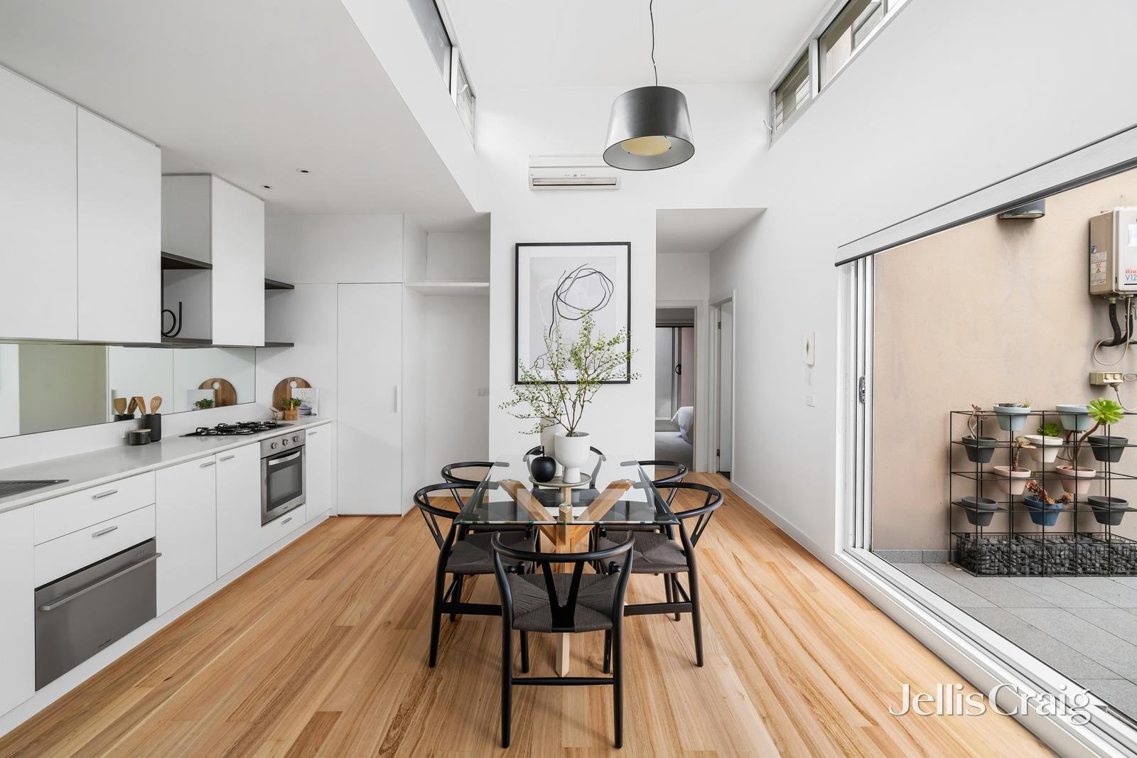 11/95 Manningtree Road, Hawthorn image 2