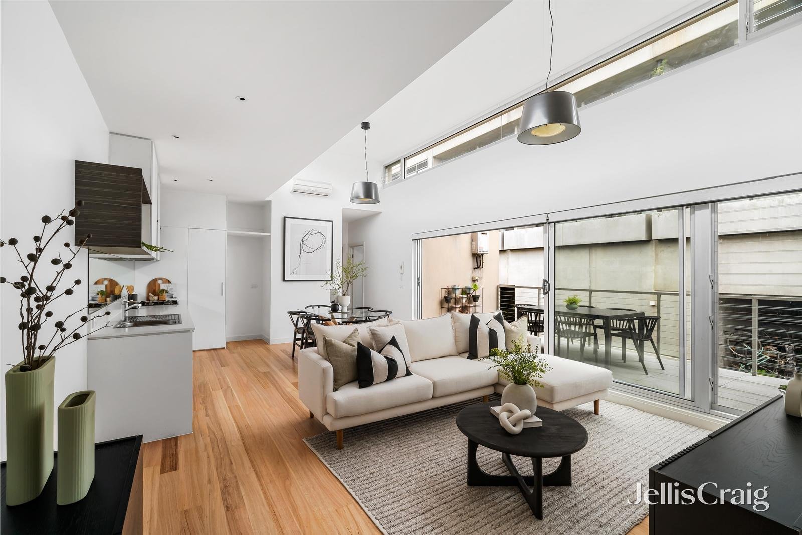 11/95 Manningtree Road, Hawthorn image 3
