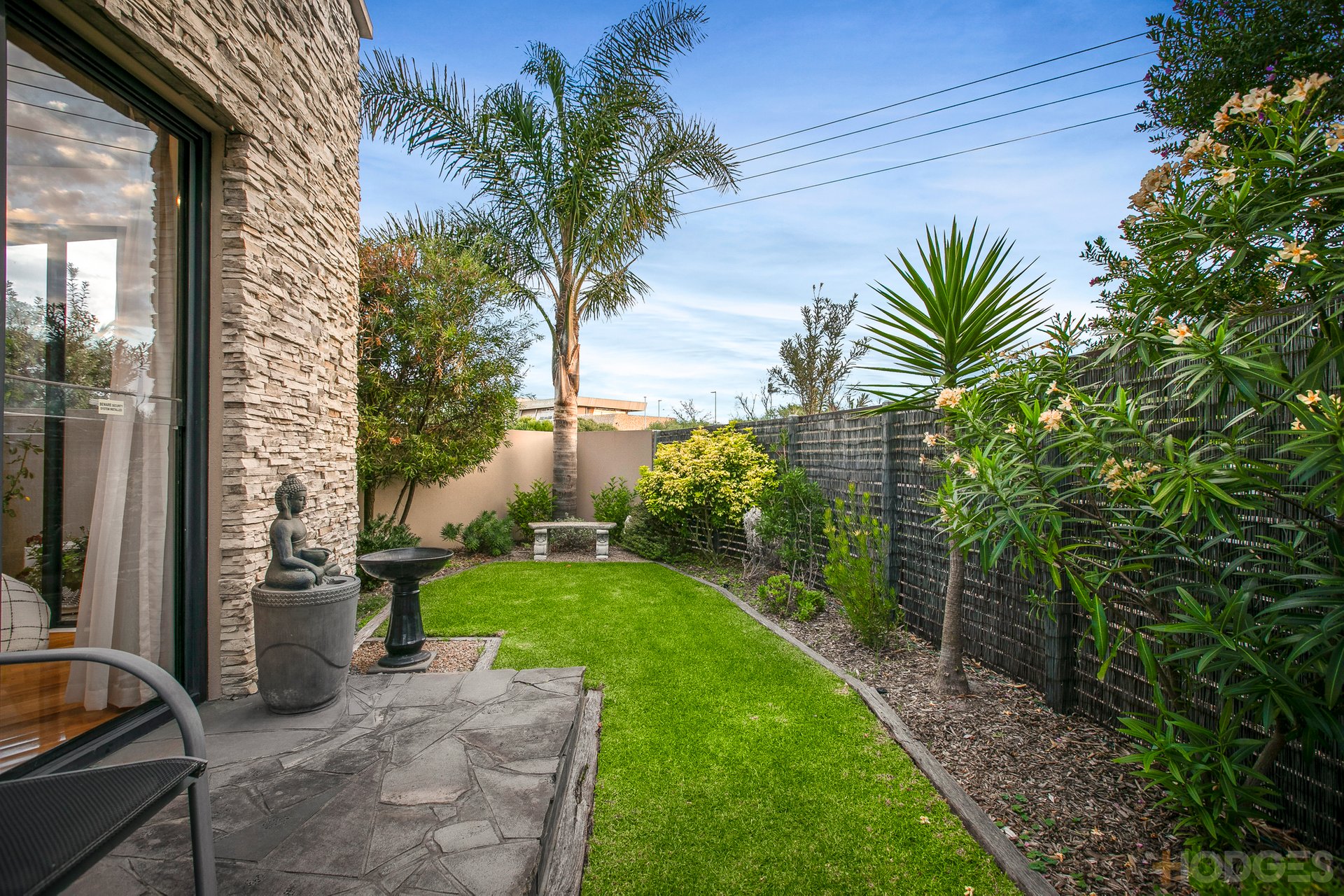 1 / 196 Beach Road Mordialloc