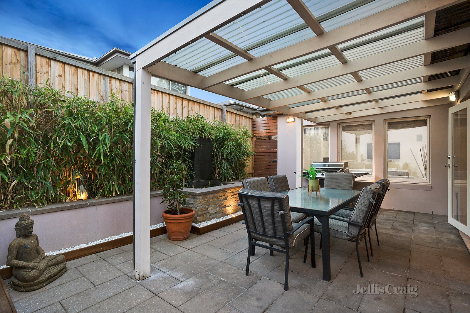 1/197 Mountain View Road, Greensborough image 8