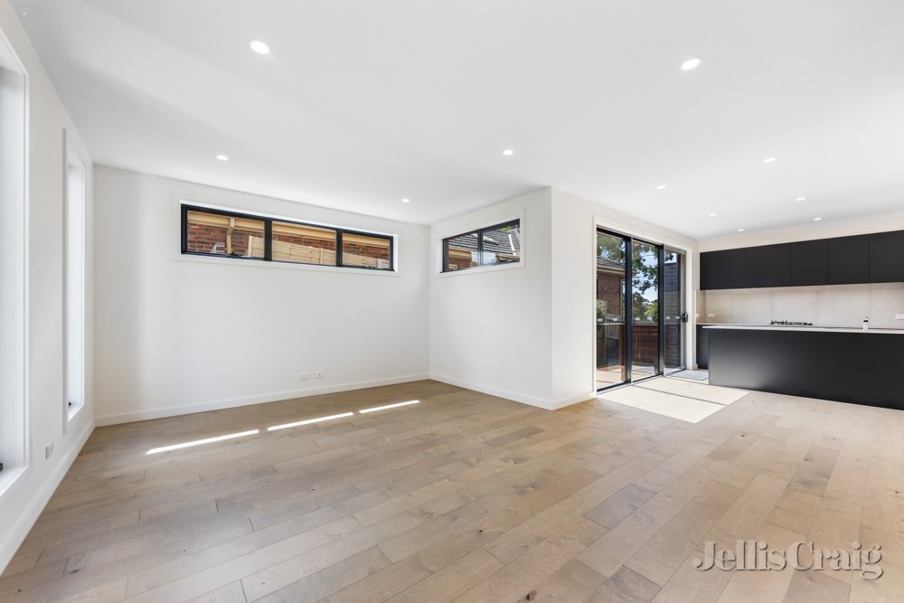 1/198 Hawdon Street, Heidelberg image 4