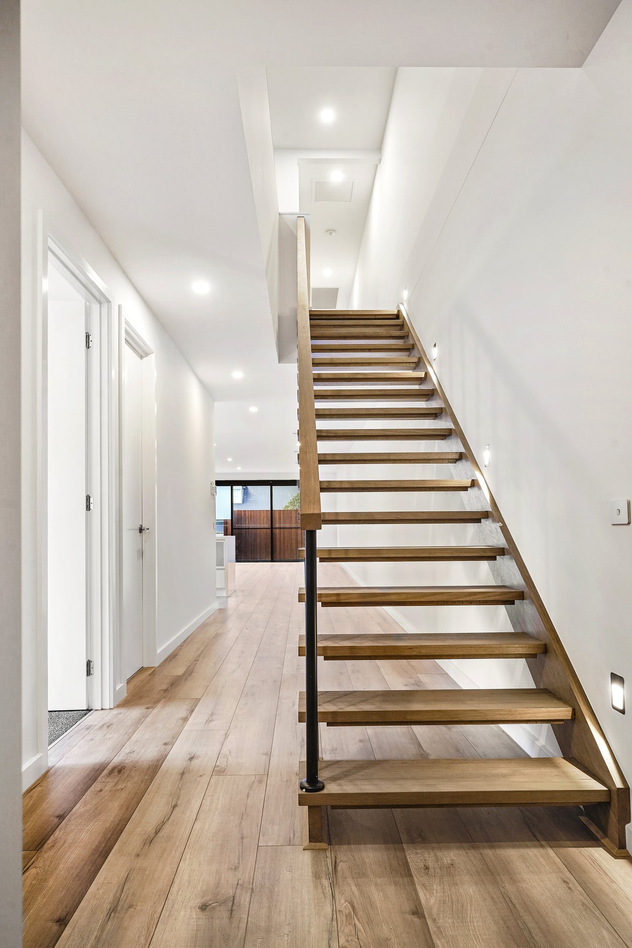 11A Belle Crescent, Mordialloc image 5