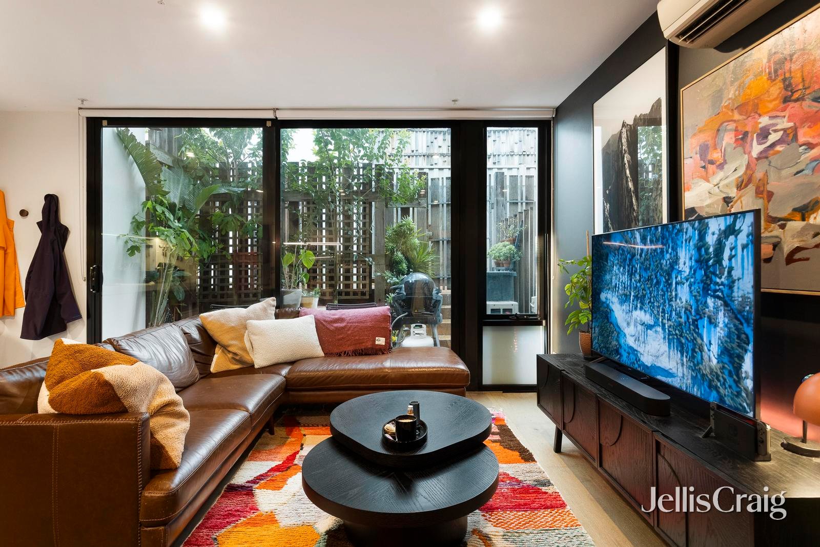 1/1a Campbell Grove, Northcote image 3