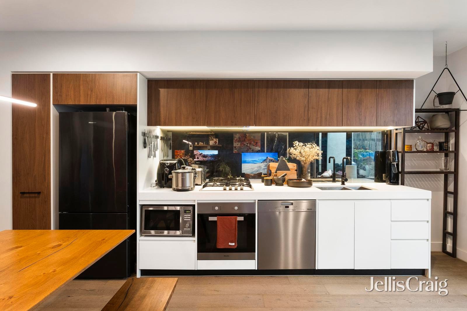 1/1a Campbell Grove, Northcote image 4