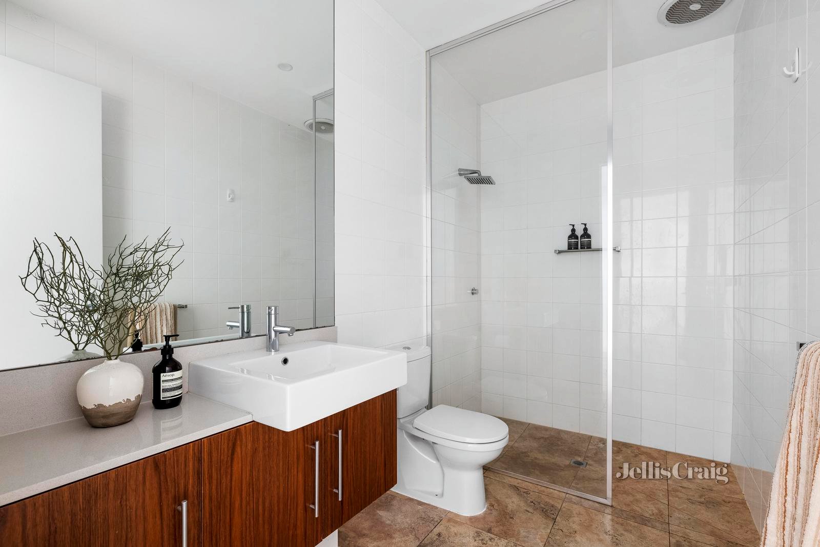 1/1A Churchill Grove, Hawthorn image 14