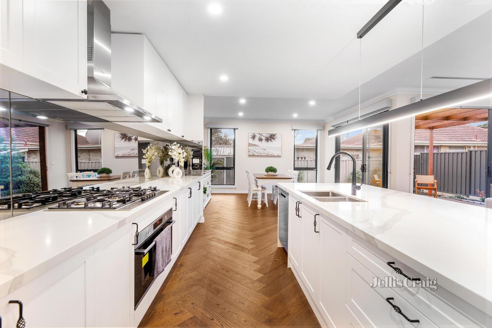 11a Fraser Street, Glen Waverley image 4