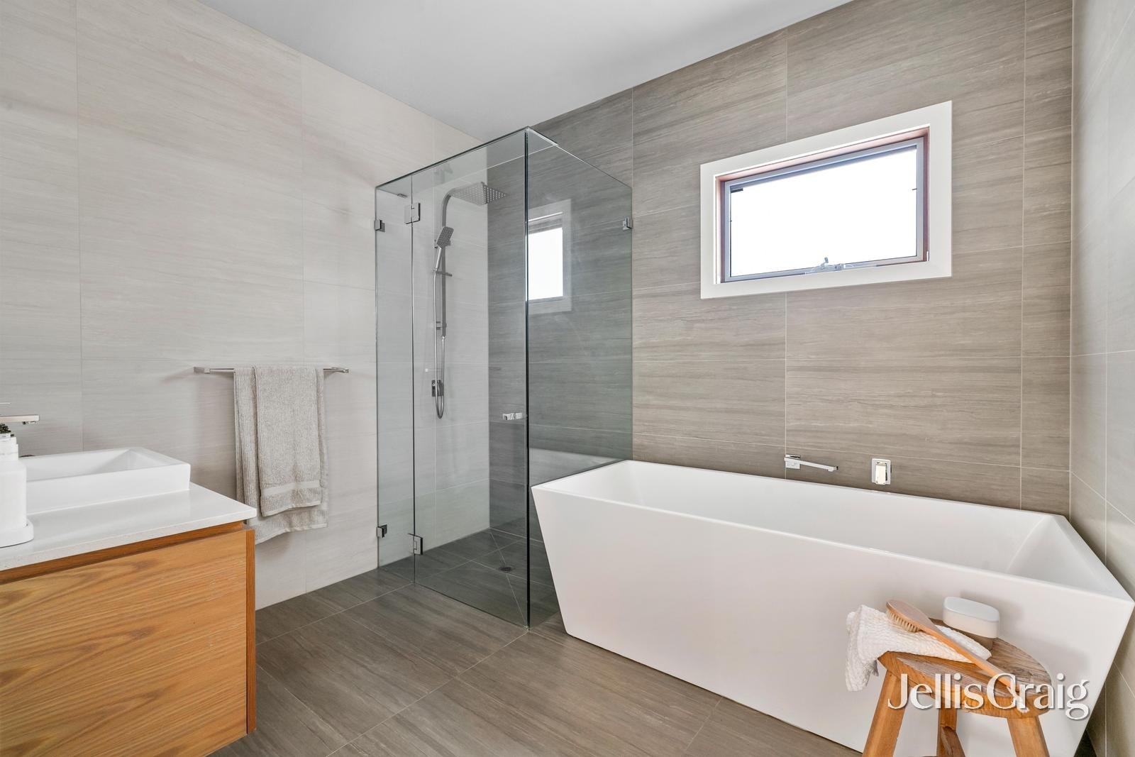 11A Guymer Court, Montmorency image 12