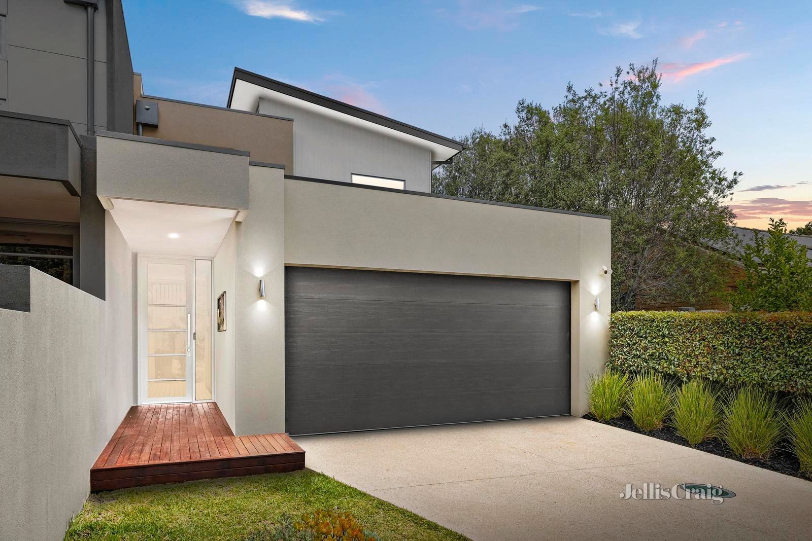 11a Karella Crescent, Mornington image 1