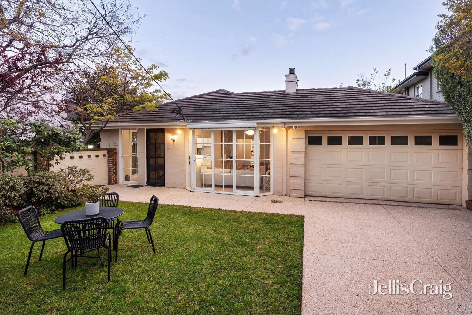 1/1a Kooyongkoot Road, Hawthorn image 1